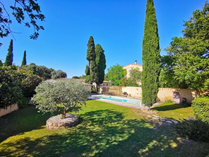 Photos 3 - Rurale - Maison 8 pièces de 214 m² sur 1556 m² de terrain avec studio, piscine et garage