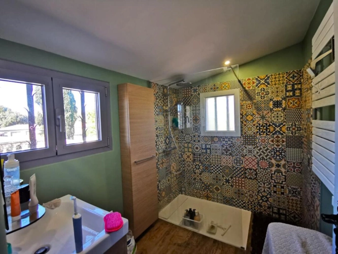Photos 16 - Rurale - Maison 8 pièces de 214 m² sur 1556 m² de terrain avec studio, piscine et garage