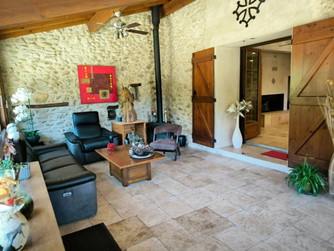Photos 6 - Prestige - Ensemble immobilier de caractère dans un cadre bucolique