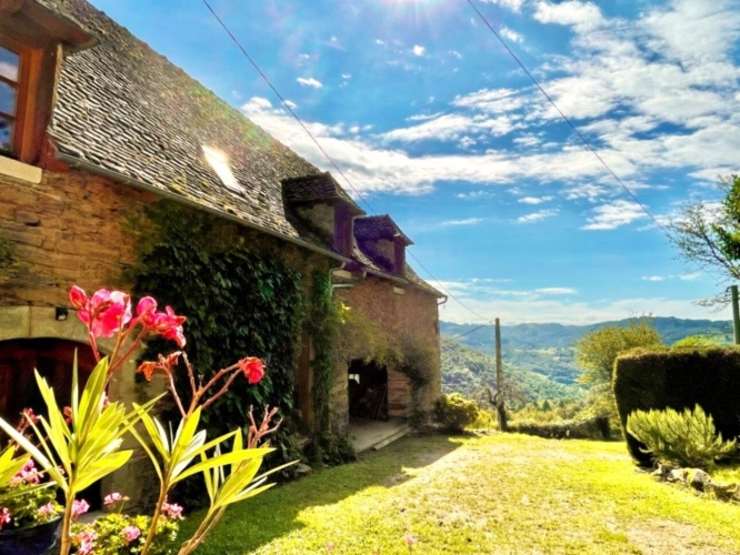 Photos 2 - Rurale - Maison avec grange et piscine Le FEL