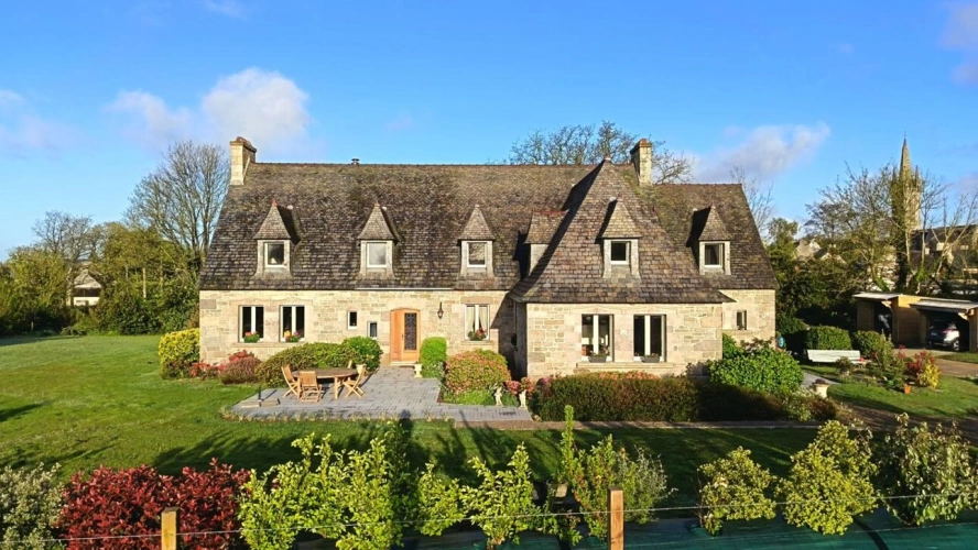 Photos 1 - Prestige - MAISON  BRETONNE DE CHARME 310 m² AVEC 2 HECTARES  ,  LANDIVISIAU , FINISTERE