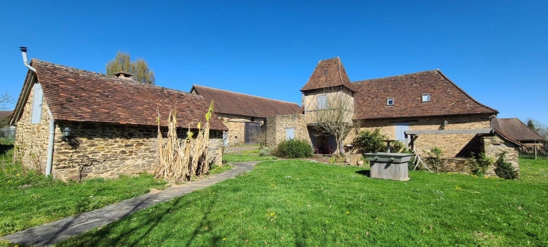 Photos 2 - Prestige - MAISON EN PIERRES ,  DEPENDANCES ,1 HECTARE ,  SAINT YRIEIX LA PERCHE ,  HAUTE-VIENNE