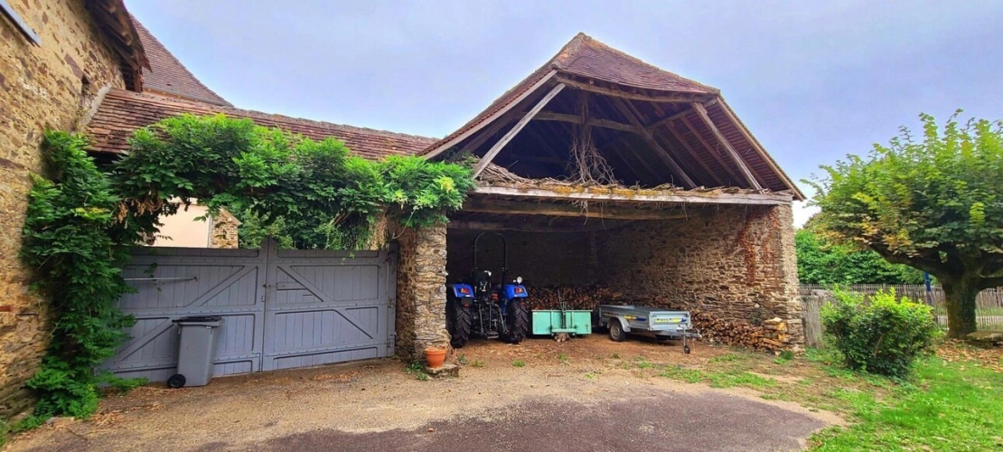 Photos 12 - Prestige - MAISON EN PIERRES ,  DEPENDANCES ,1 HECTARE ,  SAINT YRIEIX LA PERCHE ,  HAUTE-VIENNE