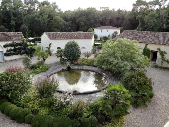 Photos 5 - Prestigious - A MAGNIFICENT DOMAIN WITH STUNNING GROUNDS