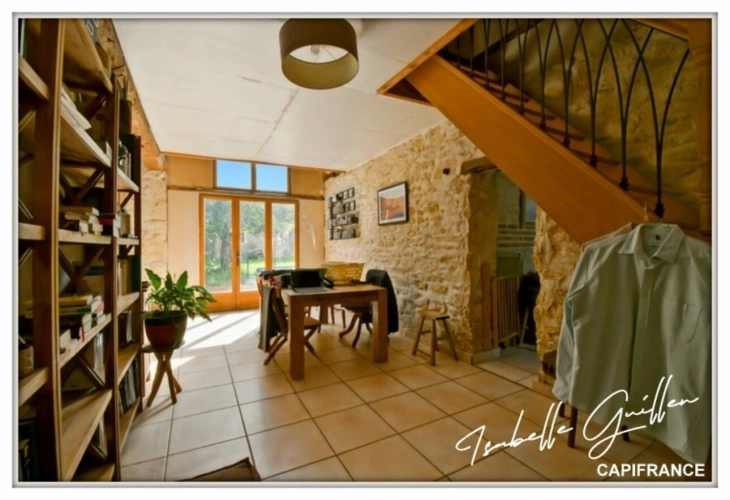Photos 13 - Prestige - Propriéte à vendre : 2 maisons et 4.5 hectares TOUCHAY (18)