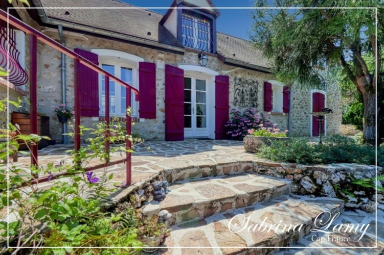 Photos 2 - Rurale -  À Vendre : Élégante Propriété de Prestige en Pierre Meulière - 214 m² sur 2508 m² de Terrain - 5 chambres