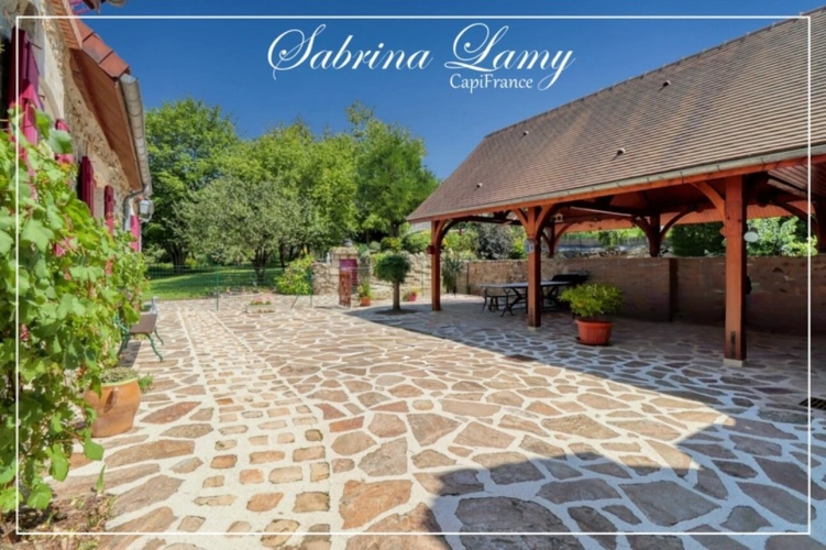Photos 4 - Rurale -  À Vendre : Élégante Propriété de Prestige en Pierre Meulière - 214 m² sur 2508 m² de Terrain - 5 chambres