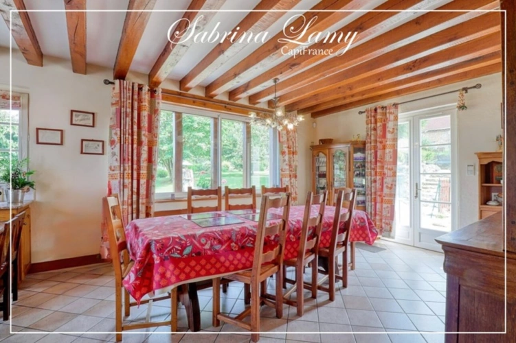 Photos 9 - Rurale -  À Vendre : Élégante Propriété de Prestige en Pierre Meulière - 214 m² sur 2508 m² de Terrain - 5 chambres