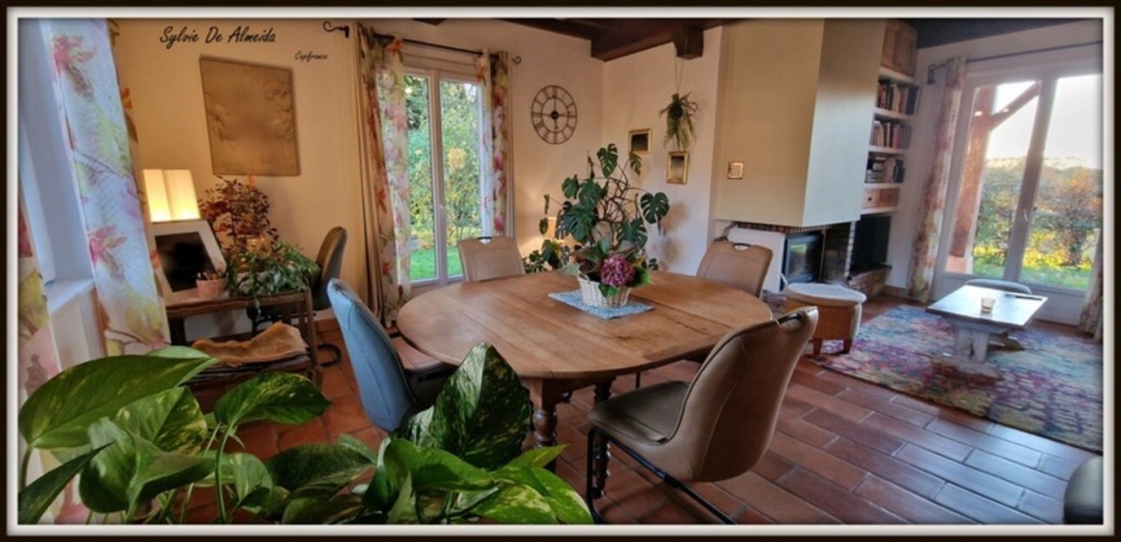 Photos 7 - Équestre - Propriété à vendre entre BIZIAT et PONT DE VEYLE (01) 16,5 Ha, vue, maison 145 m², ferme à rénover 170 m², pigeonnier, hangar, équestre
