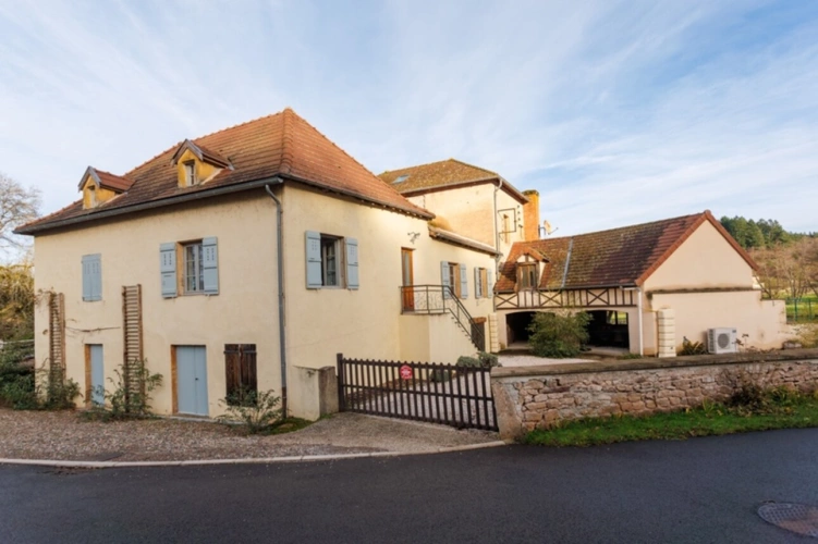 Photos 1 - Touristique - Exclusivité Propriété à vendre 10 pièces OZOLLES (71)-Ancien Moulin