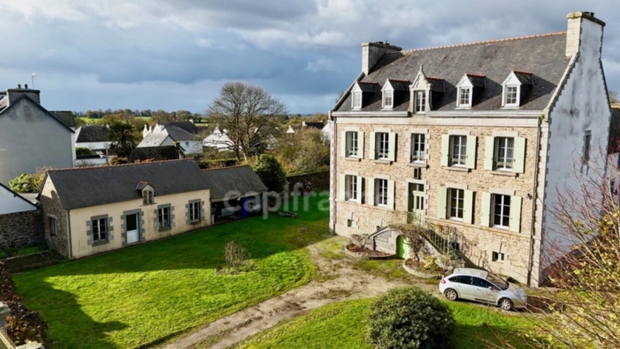 Photos 3 - Rurale - Magnifique propriété à vendre 13 pièces MAEL CARHAIX (22)