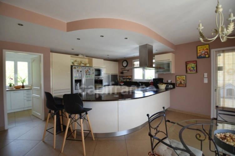 Photos 9 - Touristique - Propriété 5 chambres - T3 attenant - garage XXL - piscine - calme à MARMANDE (47)