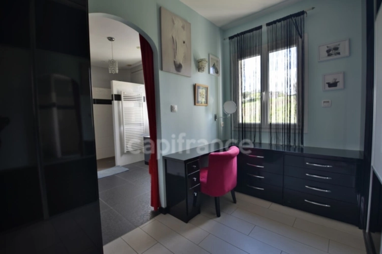 Photos 12 - Touristique - Propriété 5 chambres - T3 attenant - garage XXL - piscine - calme à MARMANDE (47)