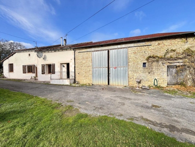 Photos 1 - Rurale - Maison de Campagne, Dépendances, Terrain et Potentiel de Gîte / Maison d'Hôtes
