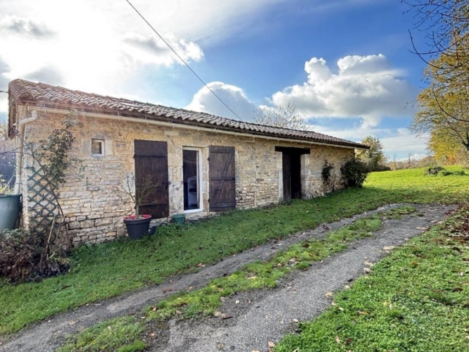 Photos 14 - Rurale - Maison de Campagne, Dépendances, Terrain et Potentiel de Gîte / Maison d'Hôtes