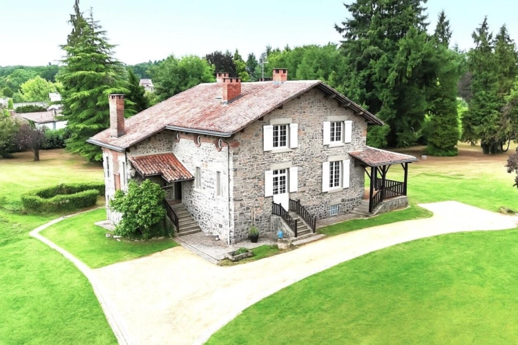 Photos 1 - Prestige - Propriété de Caractère Exceptionnelle avec Grands Espaces et Vue Panoramique