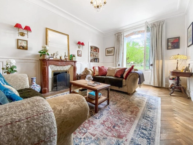 Photos 7 - Prestige - Superbe maison bourgeoise avec jardin clos de murs en pierre et dépendances