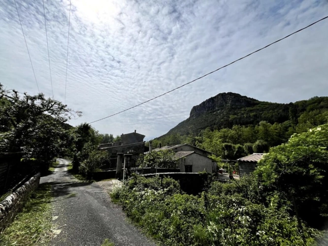 Photos 4 - Rurale - Magnifique Moulin du XVIIIe ? 1,6 Hectare de Sérénité avec Cours d'Eau