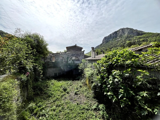Photos 5 - Rurale - Magnifique Moulin du XVIIIe ? 1,6 Hectare de Sérénité avec Cours d'Eau