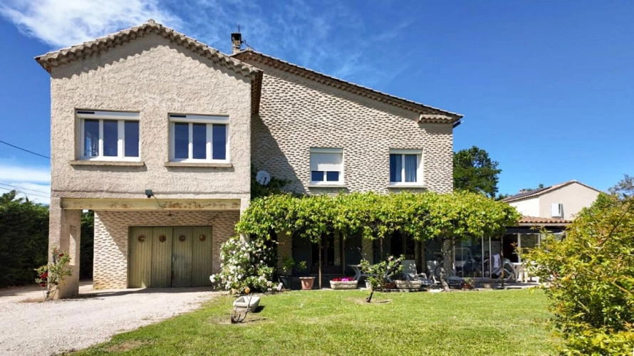 Photos 1 - Rurale - Maison familiale dans charmant village de Pernes-les-Fontaines