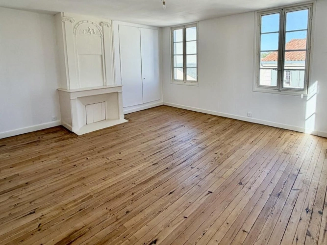 Photos 4 - Prestige - Maison de Maître (300m2) à Niort, hyper centre ville