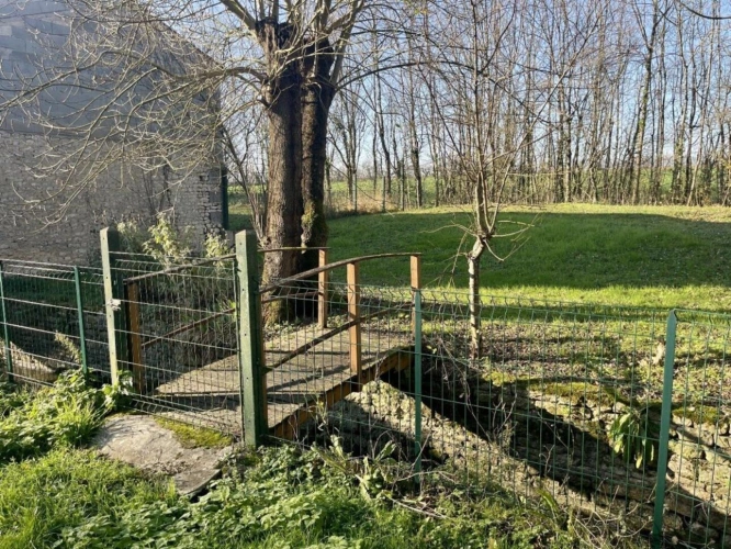 Photos 3 - Touristique - Ensemble de 2 maisons, 135 m² et 65 m², 3 km d'AULNAY et tous commerces, cadre très joli