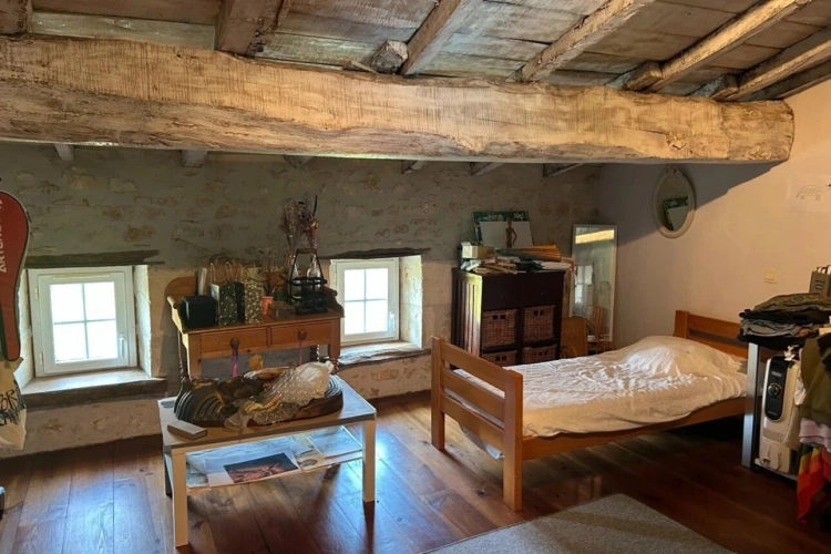 Photos 11 - Rurale - Charmante longère avec piscine, dépendances et panneaux solaires