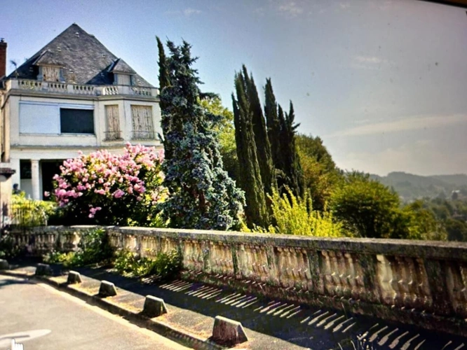Photos 1 - Prestige - L'Exceptionnel à Périgueux : Le Charme de l'Ancien avec Vue Imprenable