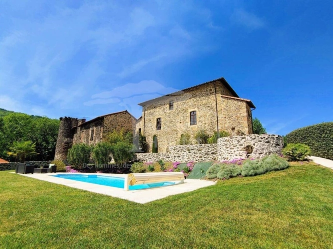 Photos 2 - Prestige - Exceptional 14th-century Castle completely restored overlooking the Lot valley