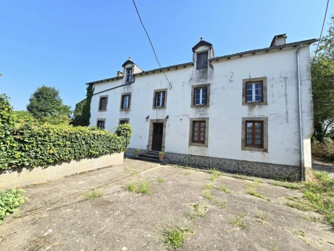 Photos 12 - Rurale - Corps de ferme avec maison, appartement et dépendances - Durenque