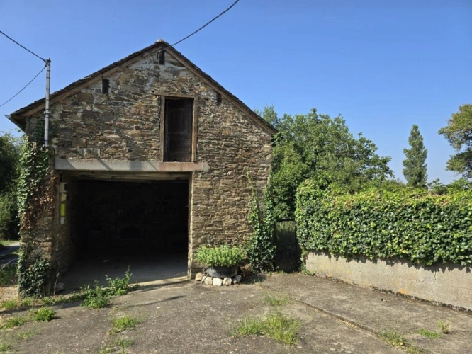 Photos 13 - Rurale - Corps de ferme avec maison, appartement et dépendances - Durenque