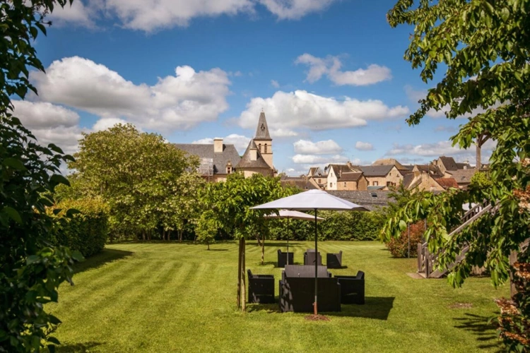 Photos 17 - Touristique - Ensemble immobilier de caractère composé d'une maison principale et de 3 gîtes classés
