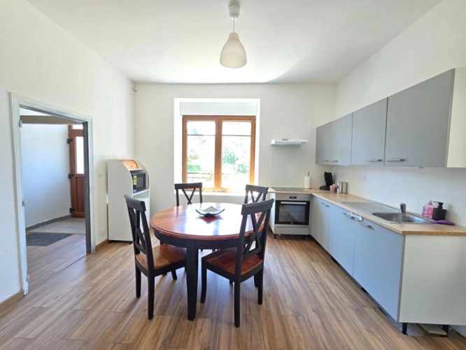 Photos 15 - Prestige - Maison T6 et appartement T3 avec dépendance - Flavin