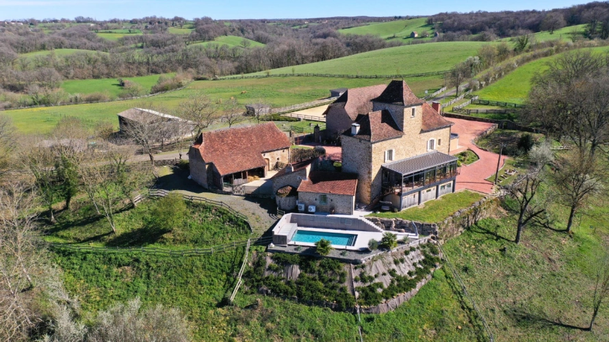Photos 1 - Équestre - Somptueuse propriété à vocation équestre et touristique (12)