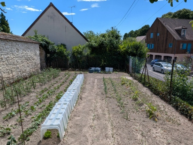 Photos 3 - Touristique - Ensemble immobilier de 2 maisons accolées sur plus de 900 m² à Provins même