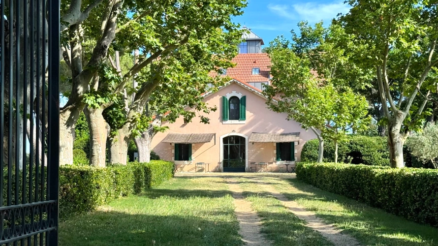 Photos 3 - Prestige - Élégante Propriété de Caractère aux Portes d'Aigues-Mortes