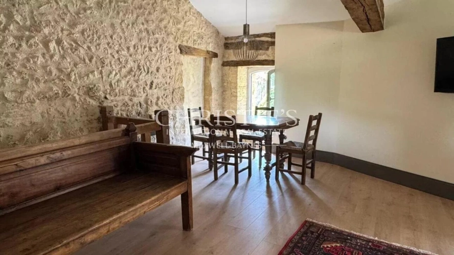 Photos 18 - Touristique - Belle maison de village avec maison d'amis, grand jardin, cuisine d’été et piscine