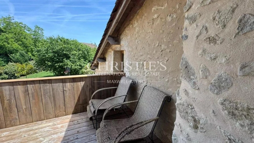 Photos 21 - Touristique - Belle maison de village avec maison d'amis, grand jardin, cuisine d’été et piscine