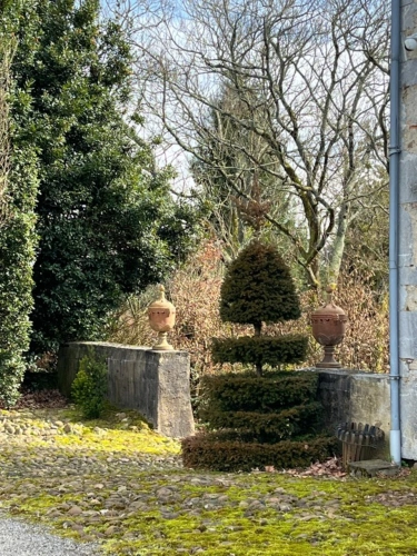 Photos 47 - Prestige - ELEGANT CHATEAU XVIIIs, sans travaux, sur 1 hectare clos de murs, jardin paysagé, chapelle, orangerie, dépendances, pour famille, evenementiel  près de Pau, Lourdes, Marciac, Tarbes