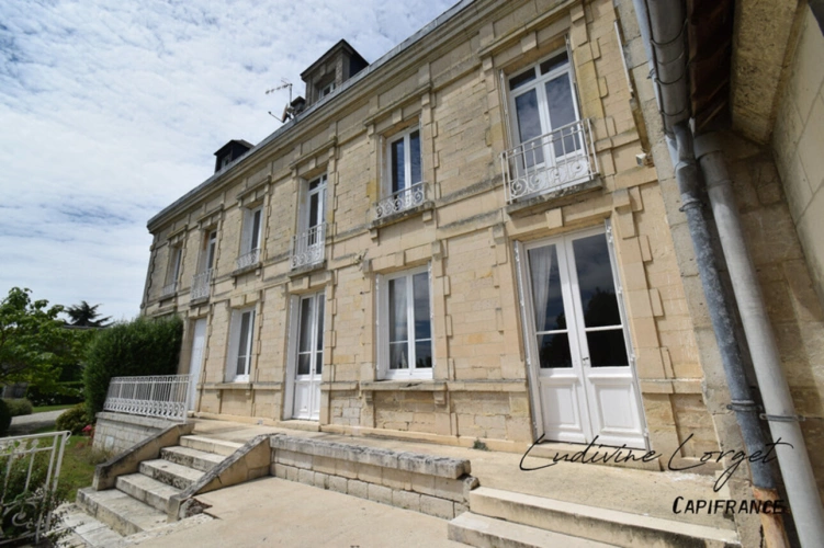 Photos 8 - Prestige - Maison de Maître en pierre de taille proche Soissons –421m2 habitables -Vivable de plain-pied–6 chambres-3 salles de bains–2 salles d’eau–Dortoir–Salle de jeux–Piscine-Dépendance- Parc clos 3680m2