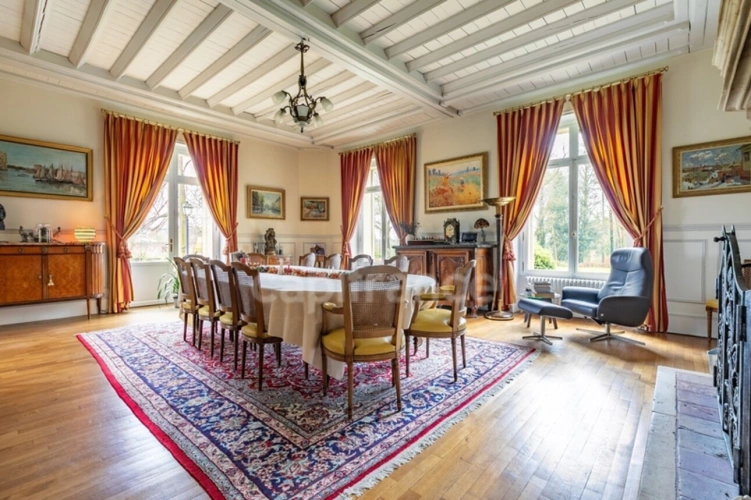 Photos 26 - Prestige - Château à vendre proche de Soissons – 720 m² avec 5 chambres -Maison indépendante de 85 m², piscine couverte, grand garage et parc de 2,57 hectares