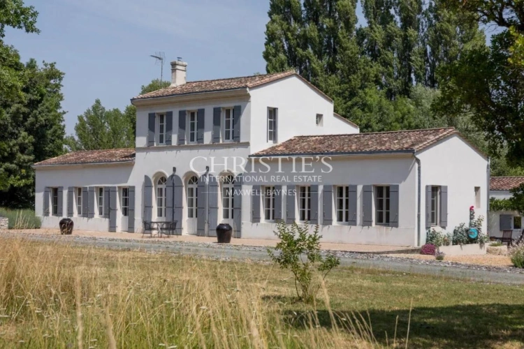 Photos 4 - Prestigious - Beautiful estate with a high-end house, guest house, and 7 ha of nature