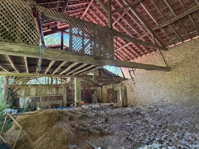 Photos 12 - Prestige - MARCIAC(32): cachée, au bout d'un chemin privé, PROPRIETE sur 2ha, anciens Bains avec sa source encore présente, dépendance, authenticité assurée !