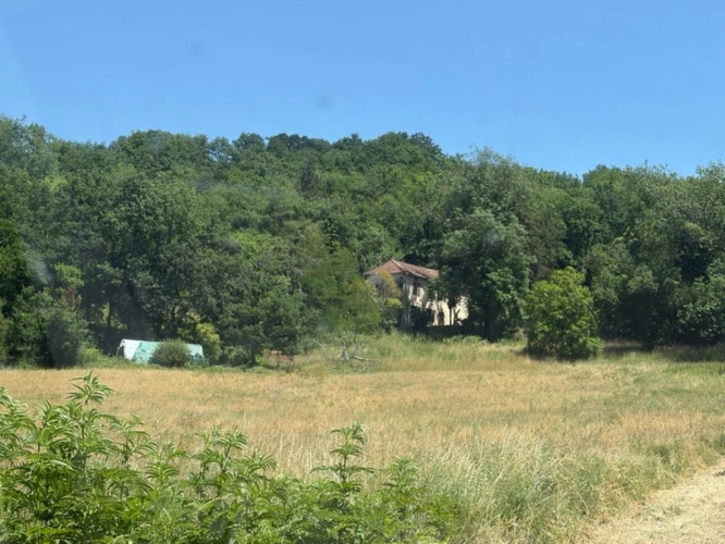 Photos 20 - Prestige - MARCIAC(32): cachée, au bout d'un chemin privé, PROPRIETE sur 2ha, anciens Bains avec sa source encore présente, dépendance, authenticité assurée !