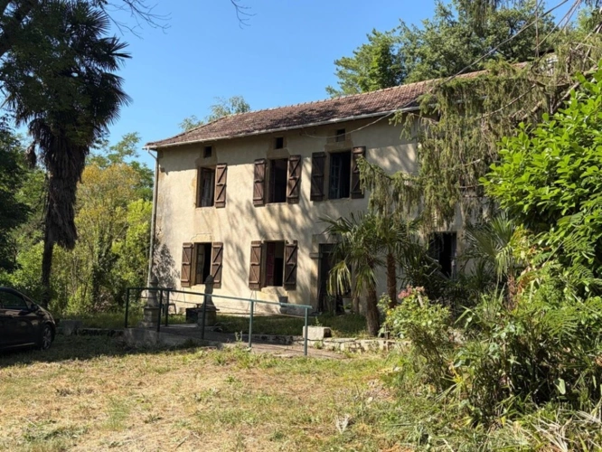 Photos 34 - Prestige - MARCIAC(32): cachée, au bout d'un chemin privé, PROPRIETE sur 2ha, anciens Bains avec sa source encore présente, dépendance, authenticité assurée !