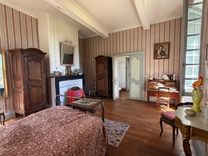 Photos 6 - Prestige - Gers(32), TRES BEAU CHATEAU DE FAMILLE 45HA avec dependances, un peu caché, en position dominante, une belle histoire