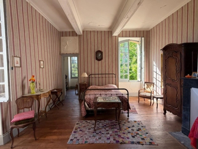 Photos 19 - Prestige - Gers(32), TRES BEAU CHATEAU DE FAMILLE 45HA avec dependances, un peu caché, en position dominante, une belle histoire