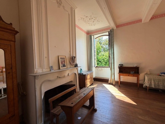 Photos 26 - Prestige - Gers(32), TRES BEAU CHATEAU DE FAMILLE 45HA avec dependances, un peu caché, en position dominante, une belle histoire
