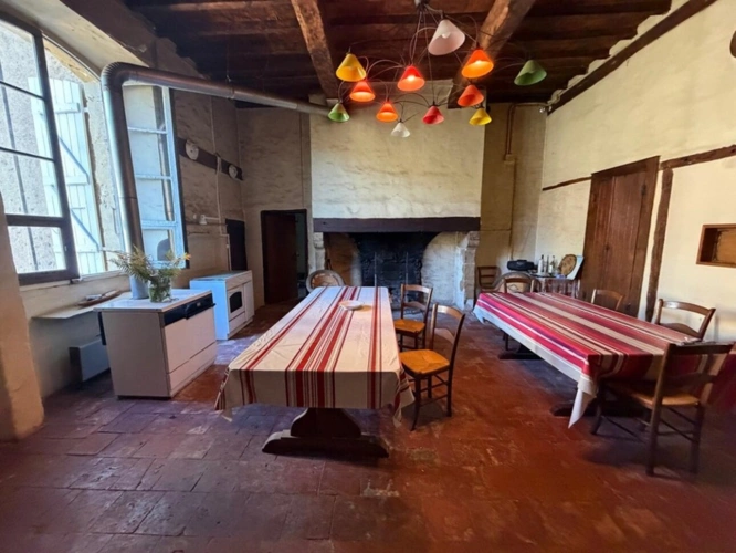 Photos 30 - Prestige - Gers(32), TRES BEAU CHATEAU DE FAMILLE 45HA avec dependances, un peu caché, en position dominante, une belle histoire