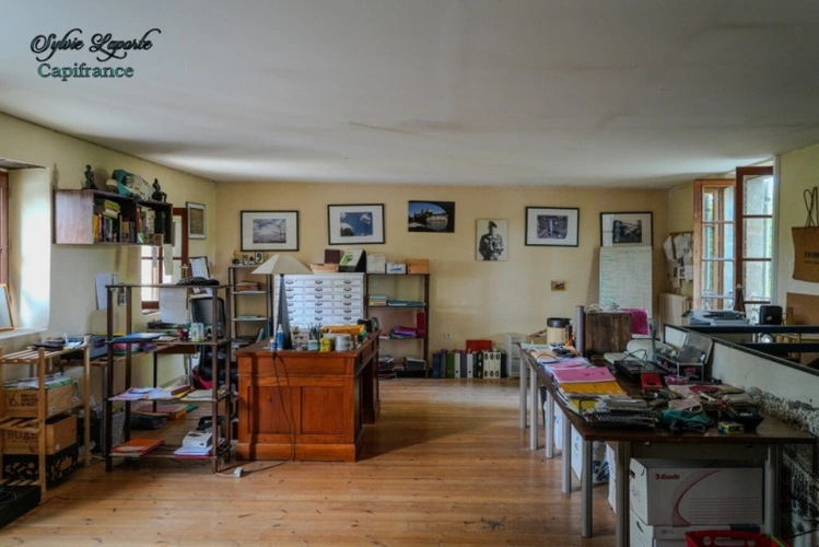 Photos 44 - Prestige - Propriete à vendre 14 pièces SAINTE LIVRADE SUR LOT (47)Sainte-Livrade-sur-Lot – Propriété de caractère à projets multiples en bord de rivière avec accès privatif au Lot